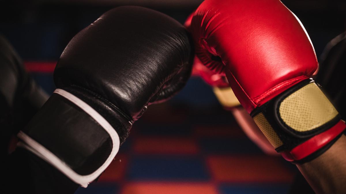 Боксерские перчатки