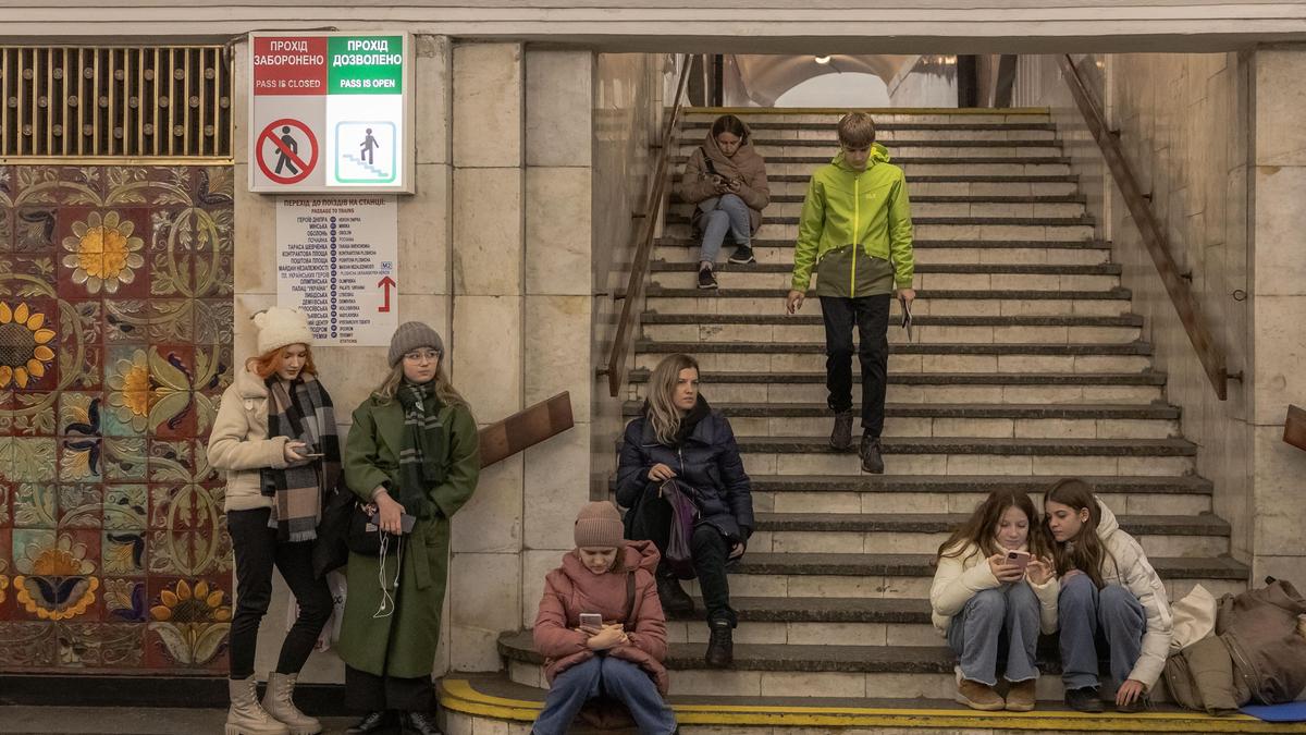 Люди в убежищах Люди в убежищах
