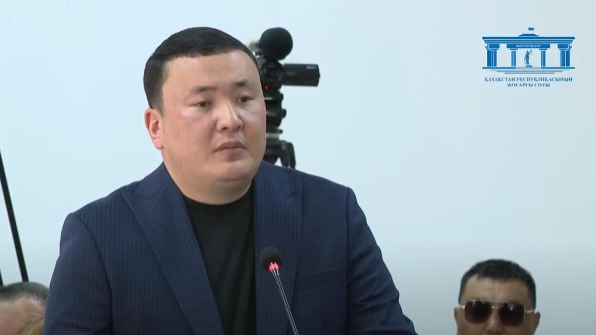 Полицейский в суде Полицейский в суде