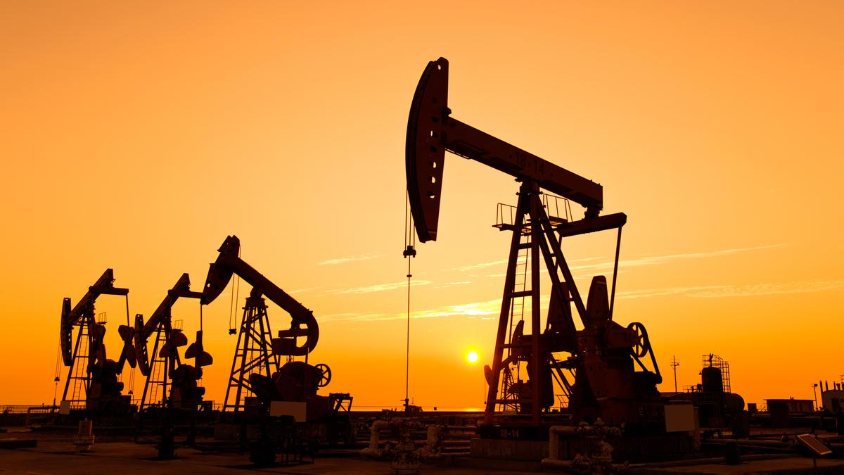 Казахстан продолжит наращивать объемы добычи нефти в рамках соглашения ОПЕК+ с мая
