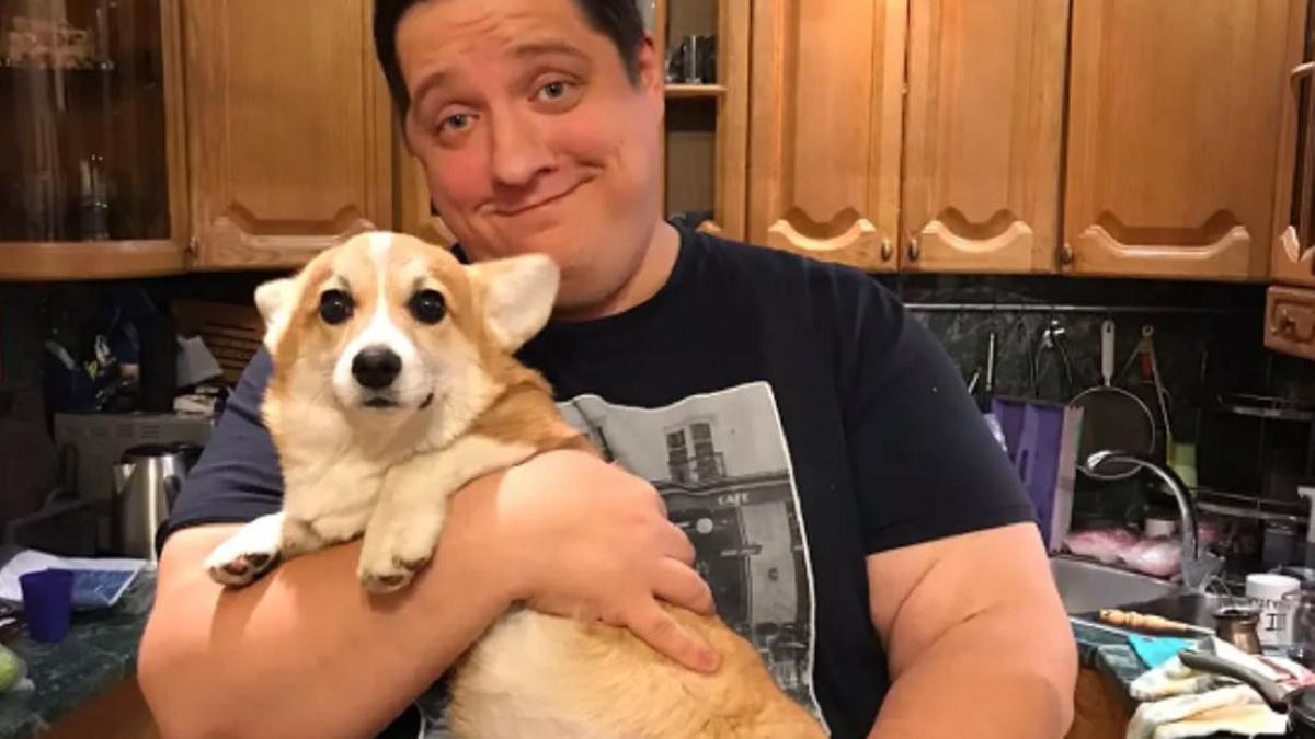 Актер Роман Попов