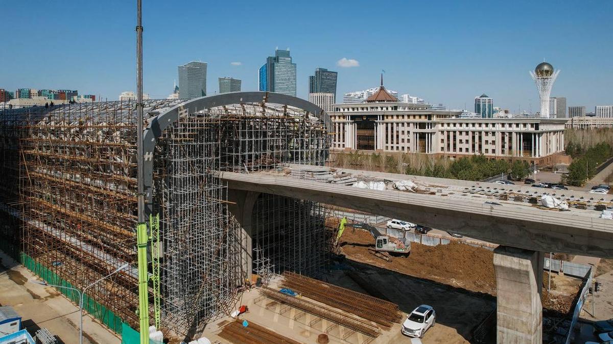Cтанция LRT в Астане Cтанция LRT в Астане
