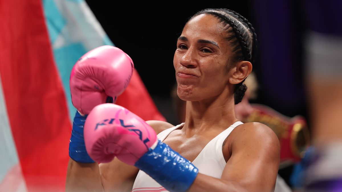 Пуэрториканская девушка-боксер Аманда Серрано