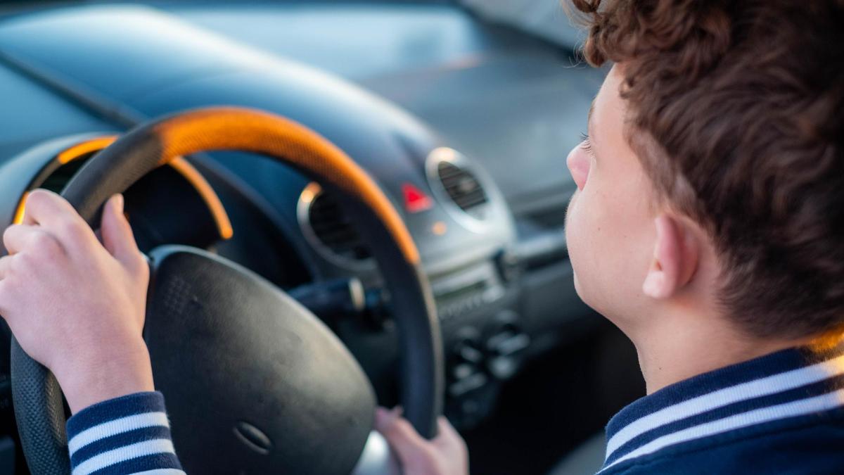 Подросток-водитель