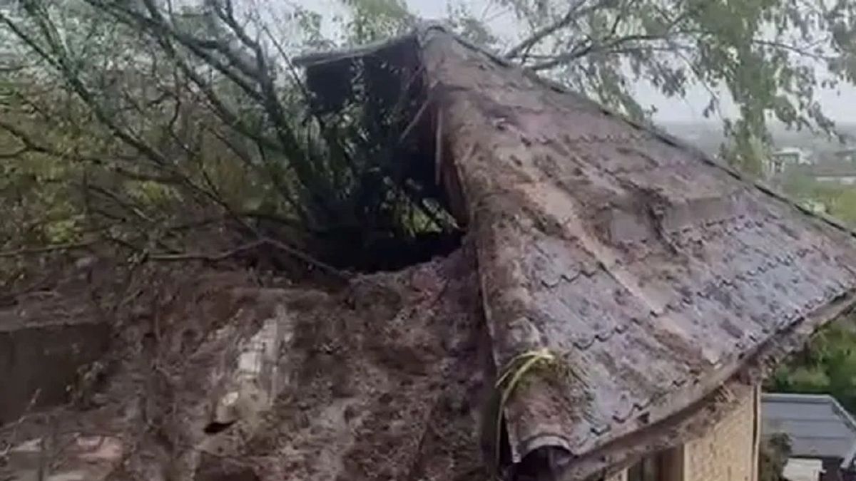 Оплывина сошла на здание