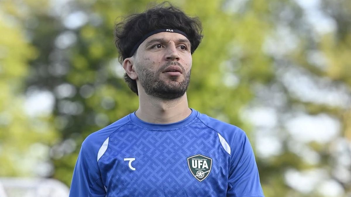 Узбекистанский футболист Жалолиддин Машарипов