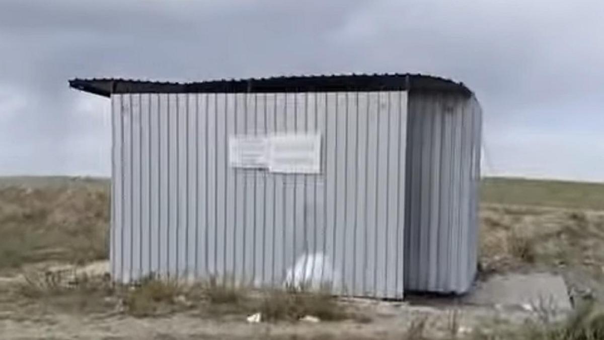 Уличный туалет в Казахстане Уличный туалет в Казахстане