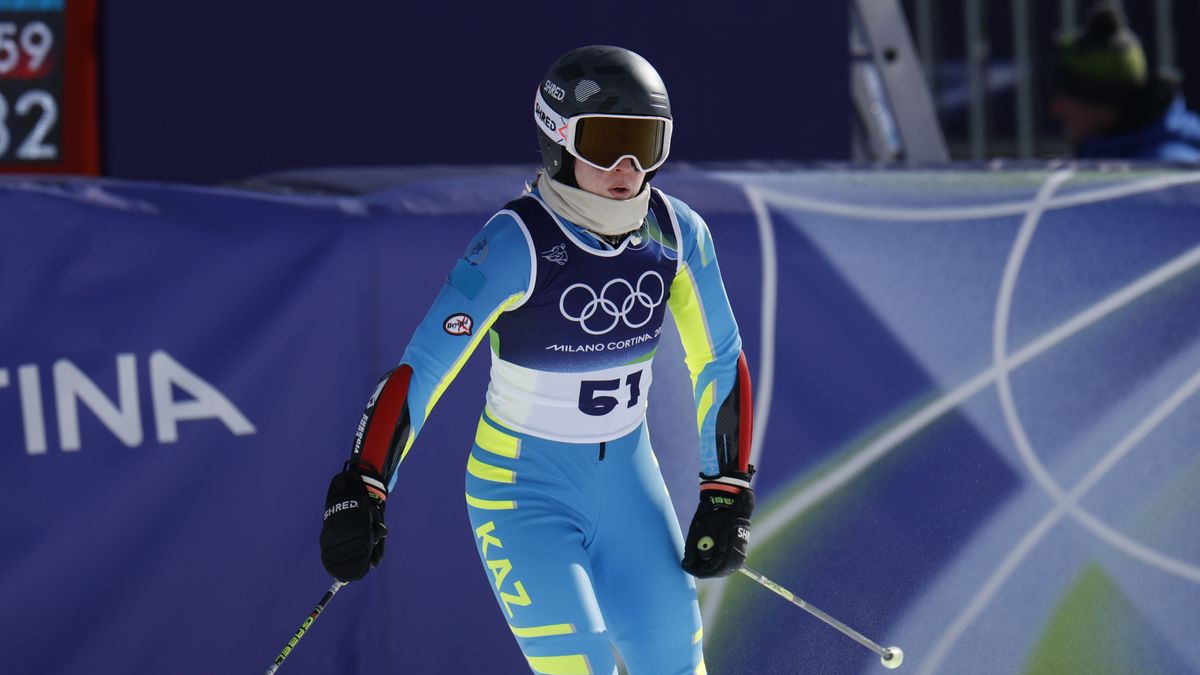 Казахстанская горнолыжница Александра Скороходова