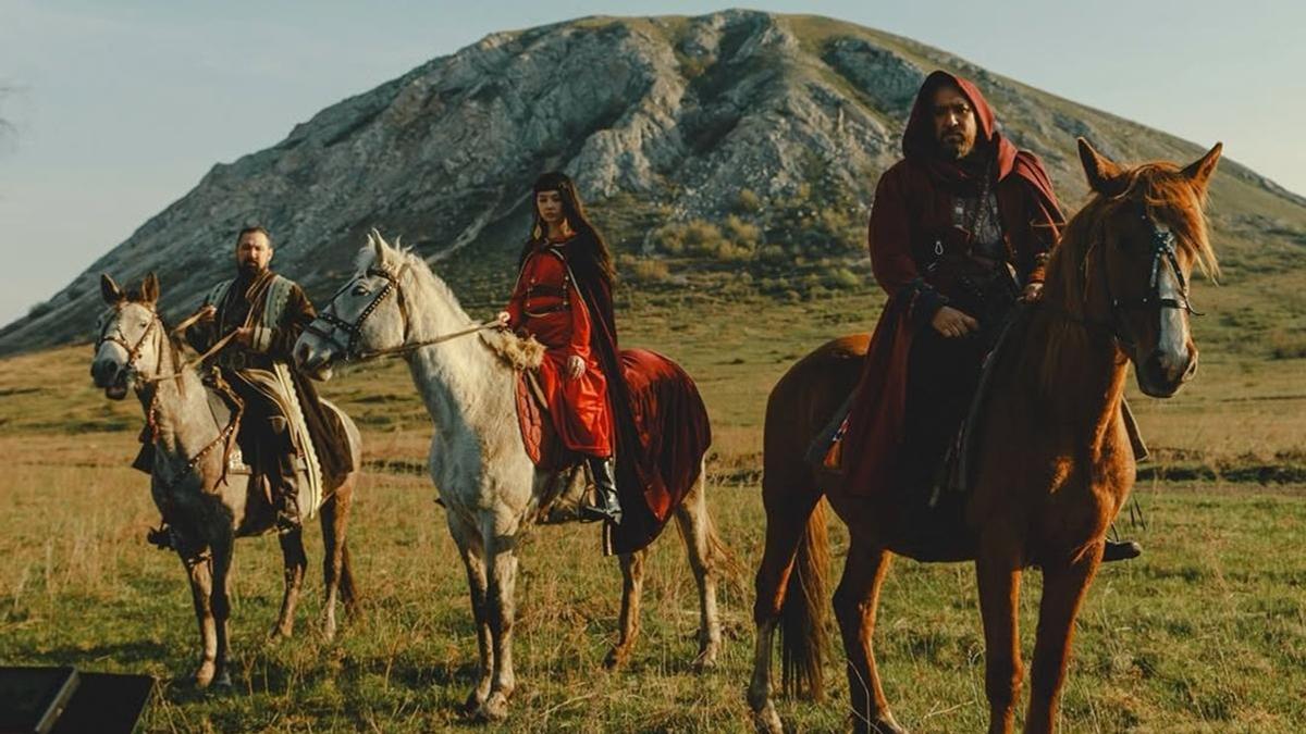 Группа Ay Yola