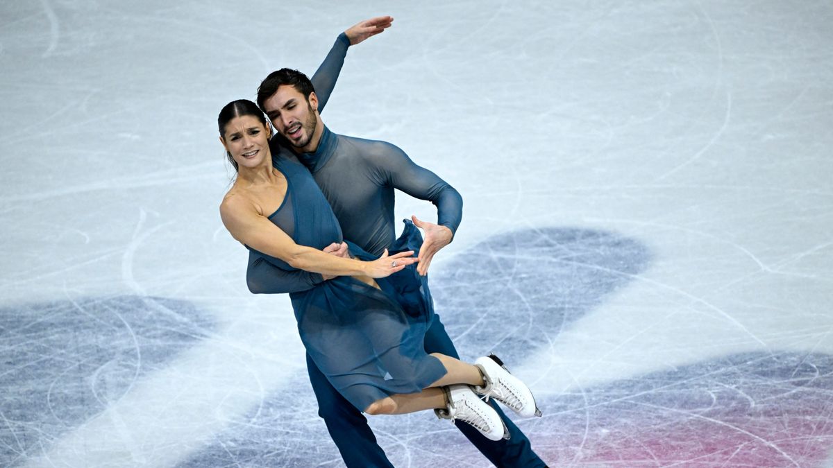 Французские фигуристы Лоранс Фурнье-Бодри и Гийом Сизерон