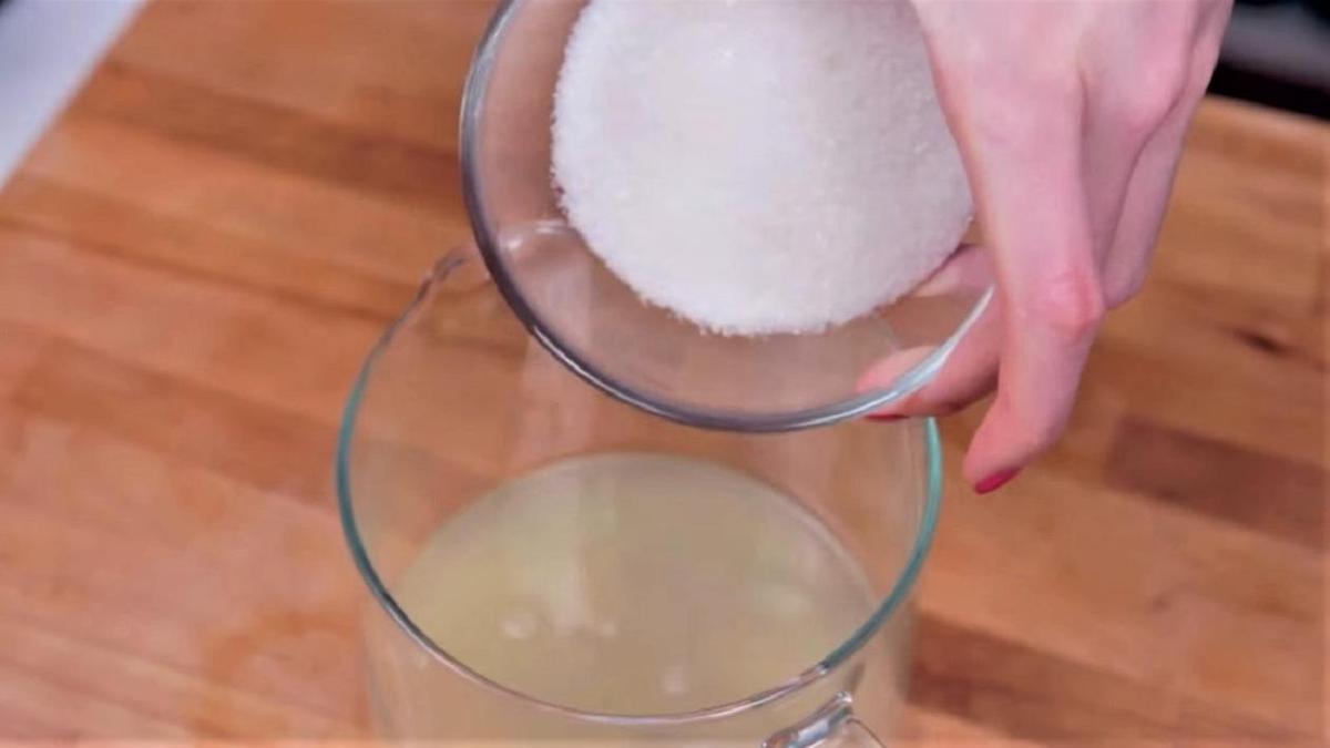 Добавление в лимнный сок сахара