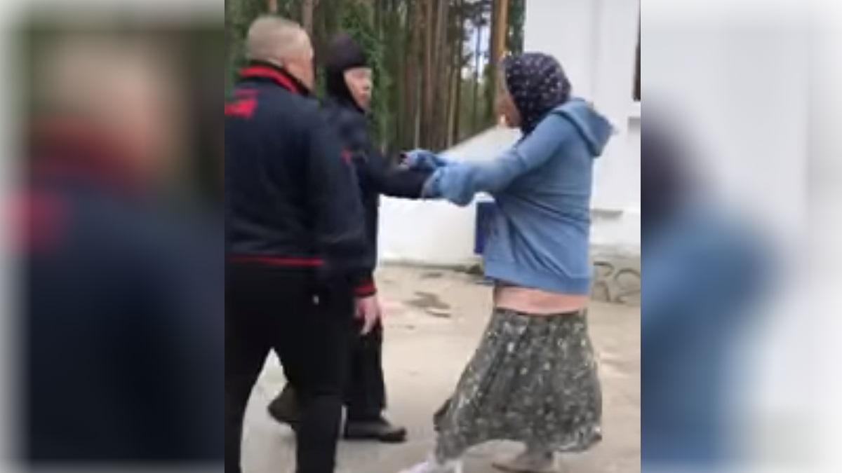 Экскортницу Избили За Фото Около Храма