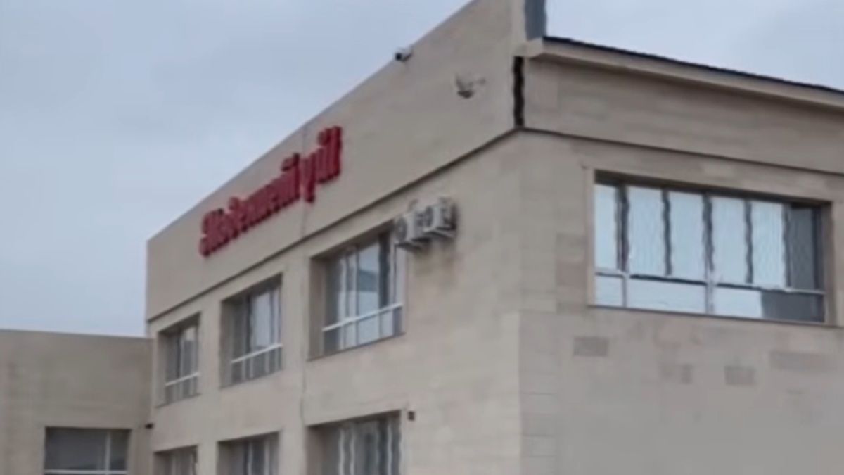 Дворец культуры в поселке Ботакара