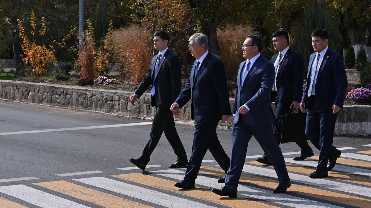 Касым-Жомарт Токаев в городе Кунаеве