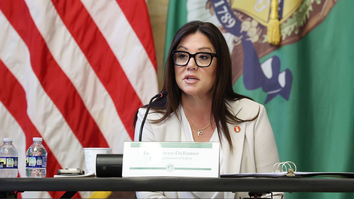 Лори Чавес-Деремер