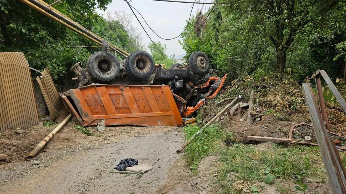 Автомобиль попал в аварию
