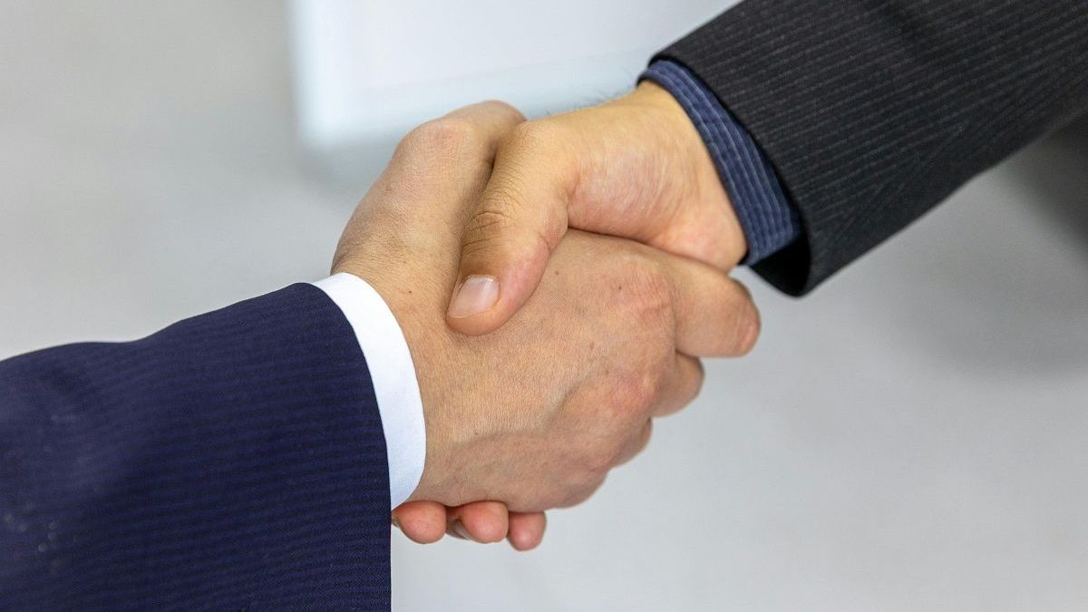 Рукопожатие