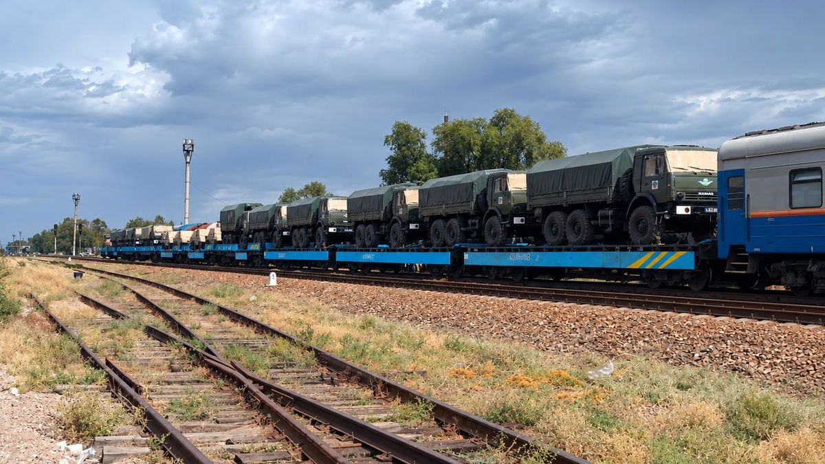 Перевозка военной техники из Казахстана в Россию