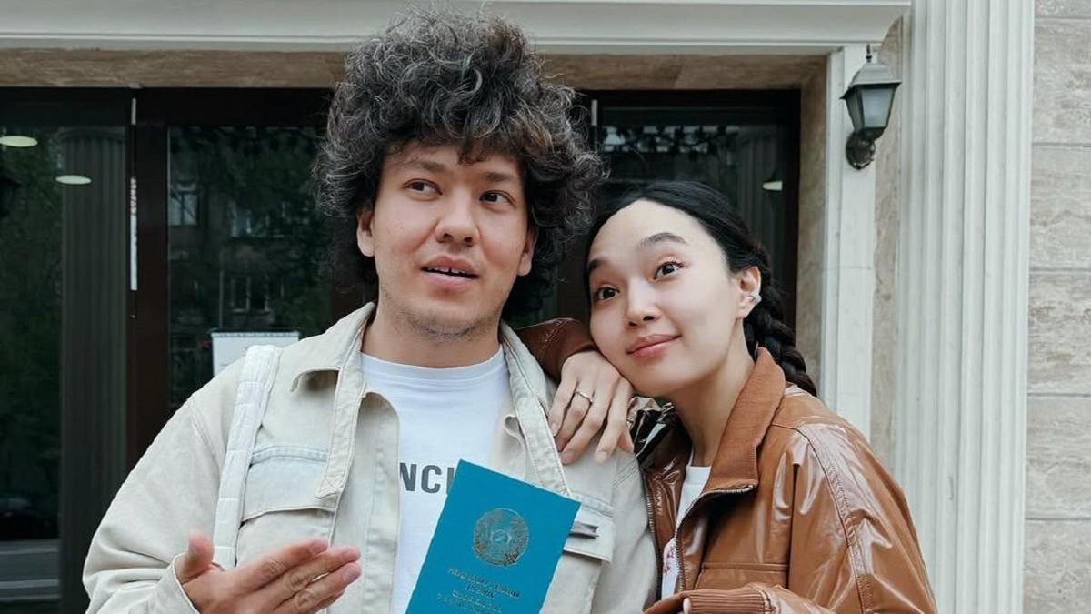 Сакен Кагаров и Айжулдыз Адайбекова Сакен Кагаров и Айжулдыз Адайбекова