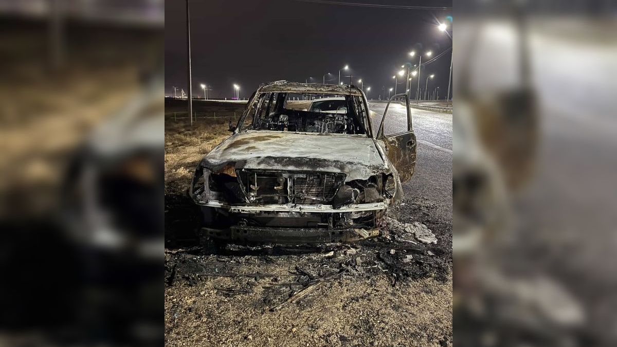 Сгоревший автомобиль