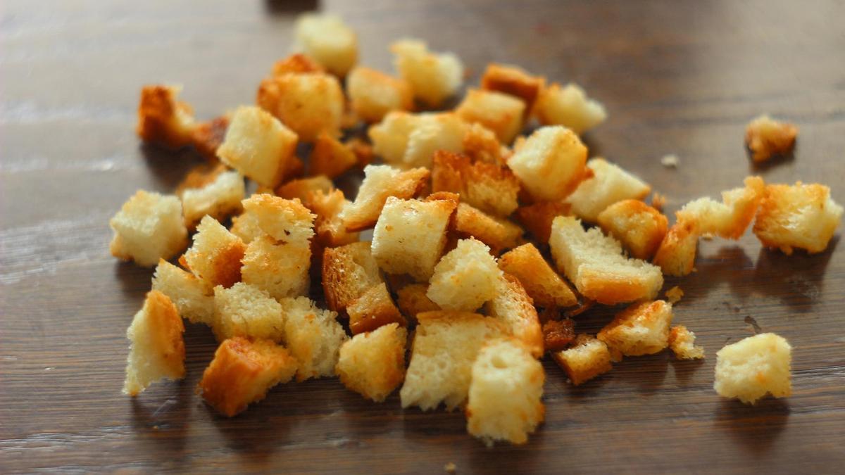 Обжаренные сухарики