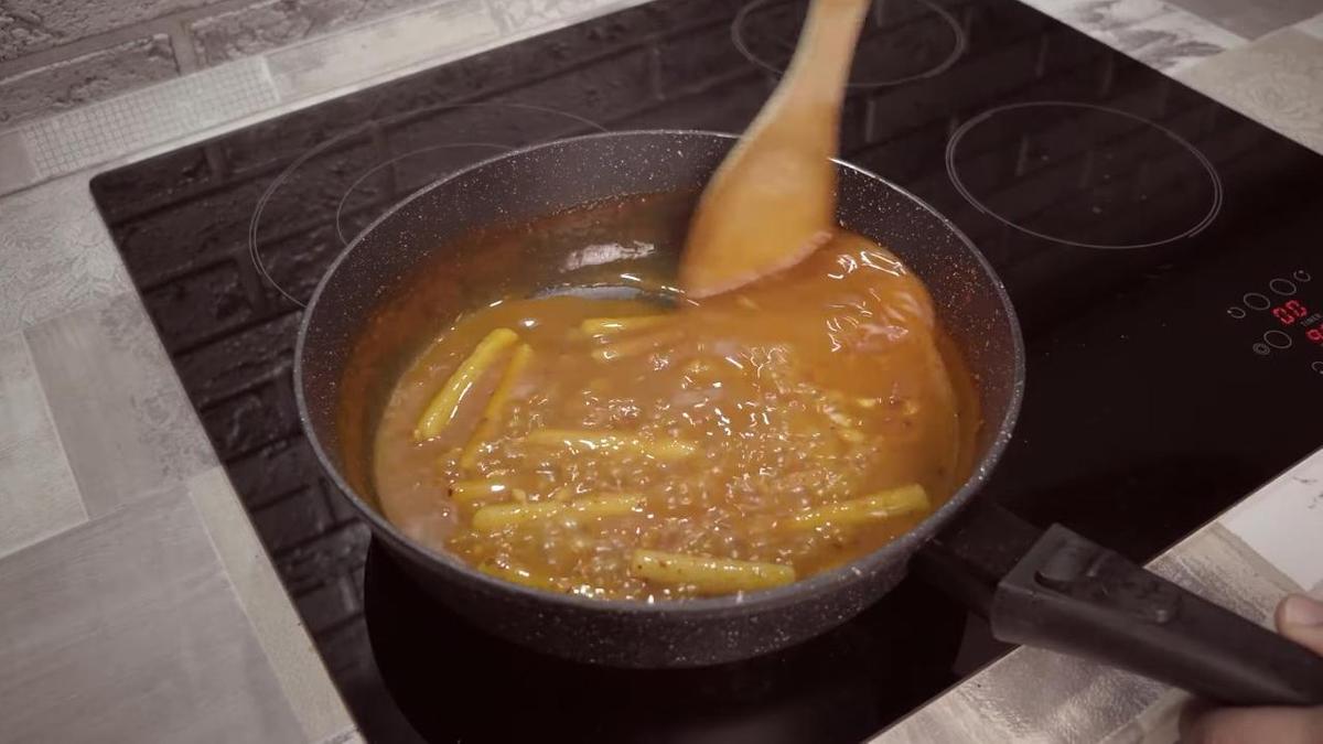 Карэтток готовится в соусе