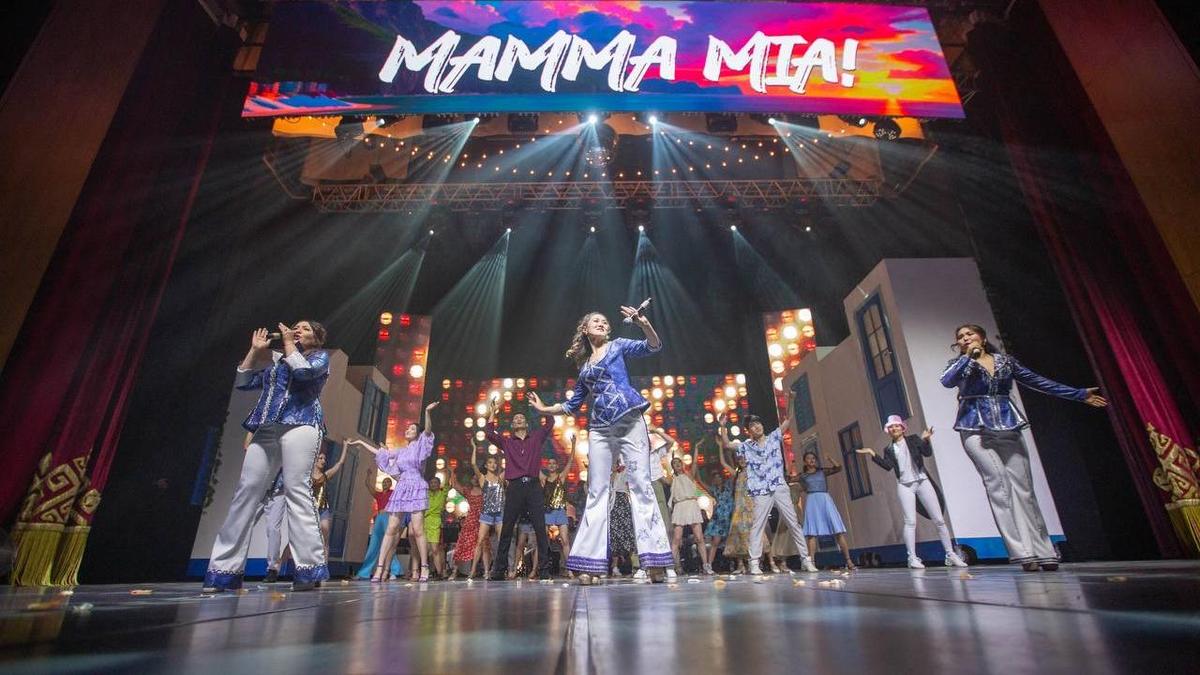 Мюзикл "Mamma Mia!"