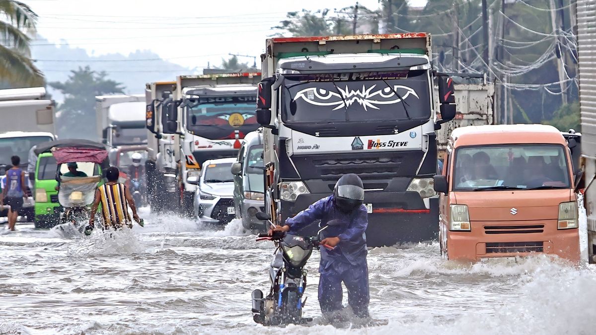 Эвакуация жителей Филиппин из-за супертайфуна