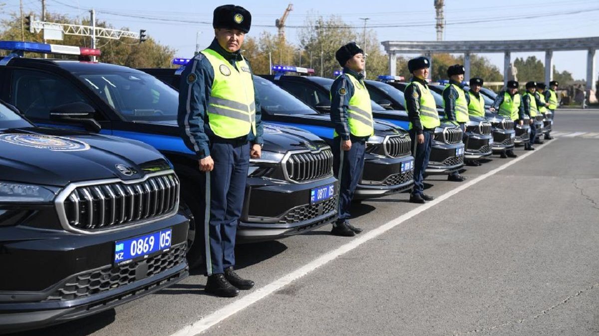Автомобили