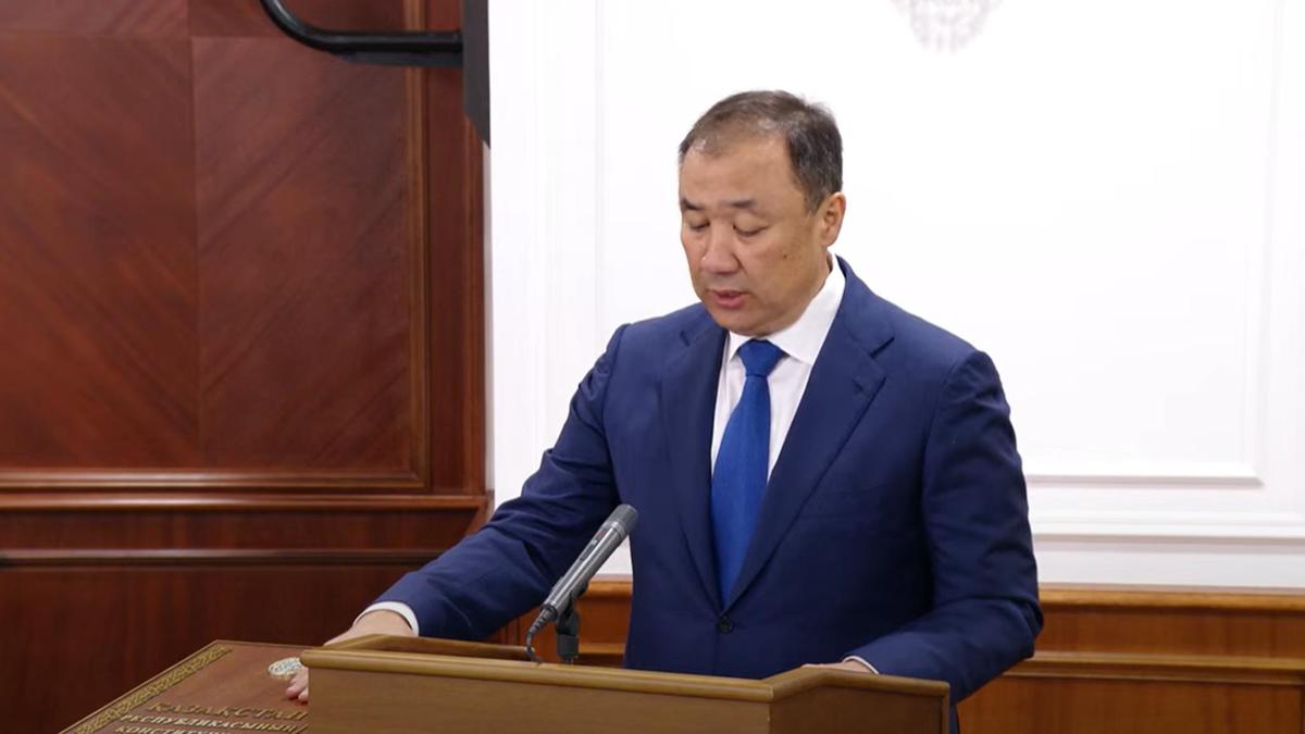 Нұрлан Сауранбаев Нұрлан Сауранбаев