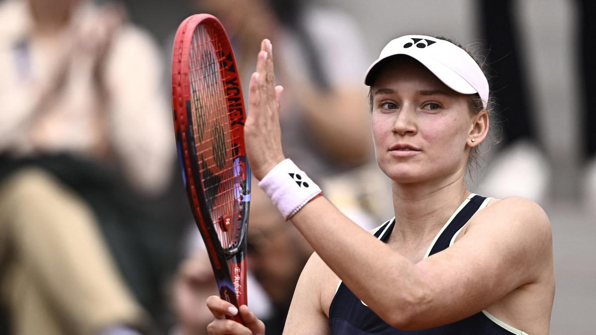 Елена Рыбакина одержала уверенную победу и вышла в третий круг Ролан Гаррос