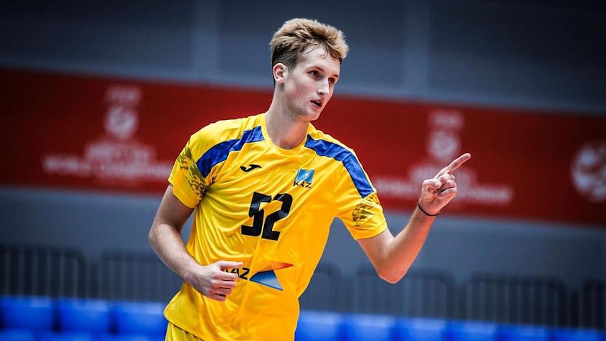 Казахстанский волейболист Клим Рюхов