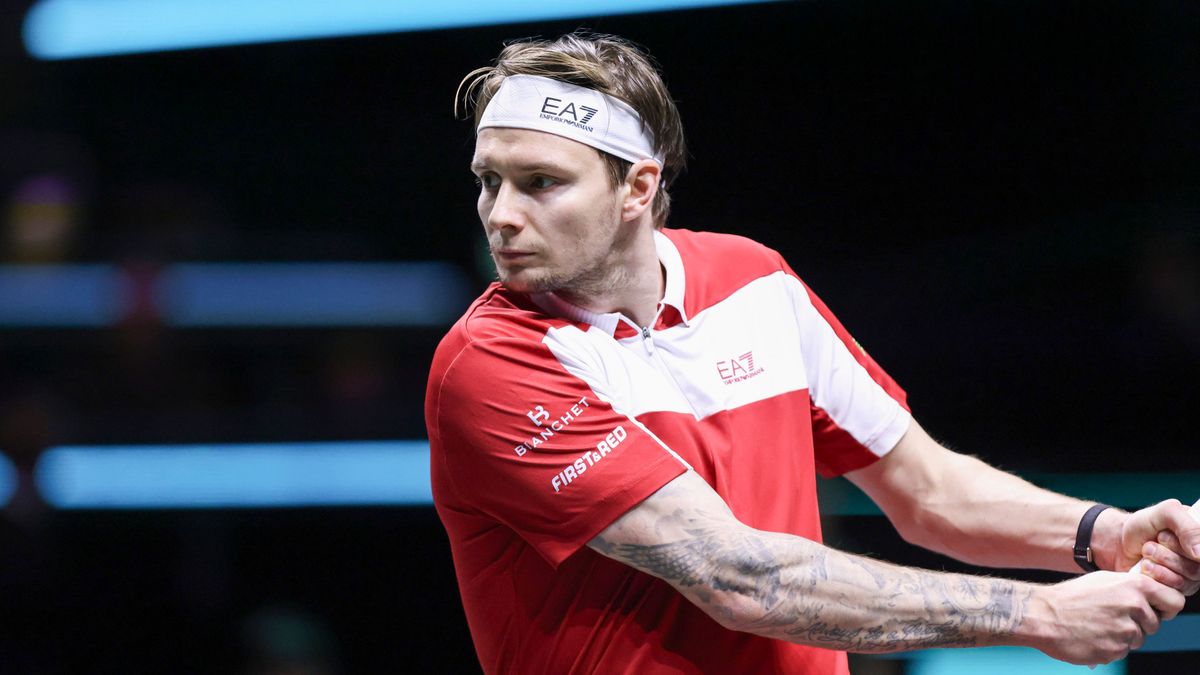 Казахстанский теннисист Александр Бублик