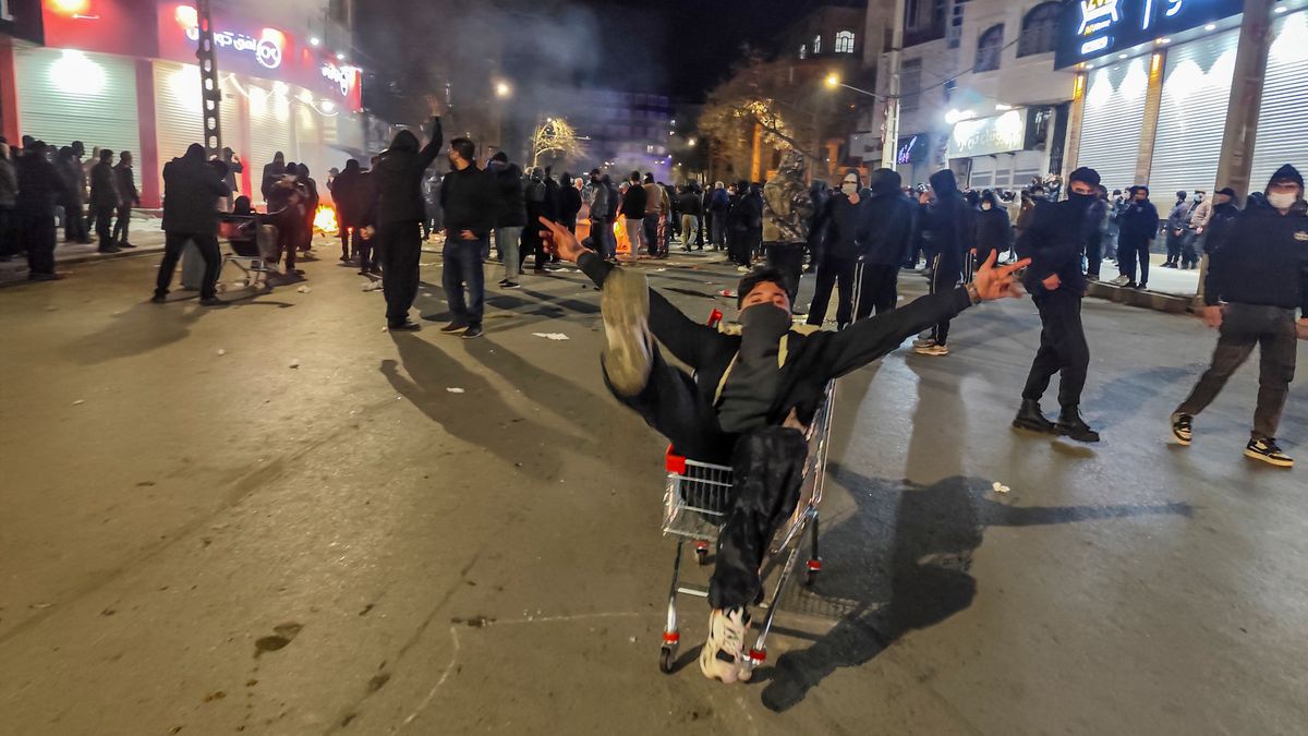 Протесты в Иране