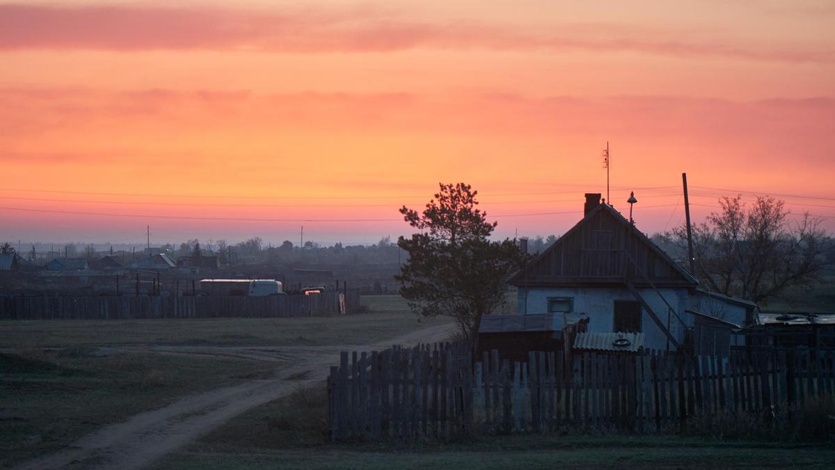 Село в Казахстане на закате