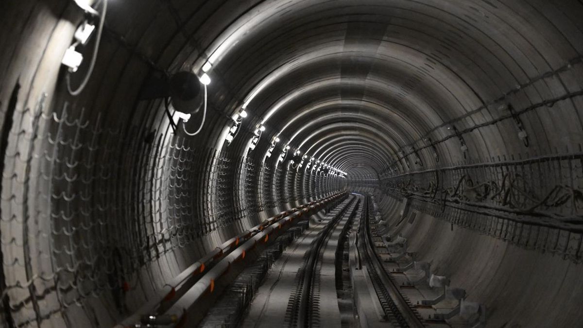 Строительство станции метро