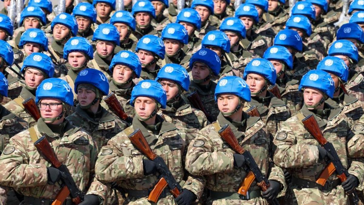 Министр обороны проинспектировал готовность к Параду Министр обороны проинспектировал готовность к Параду