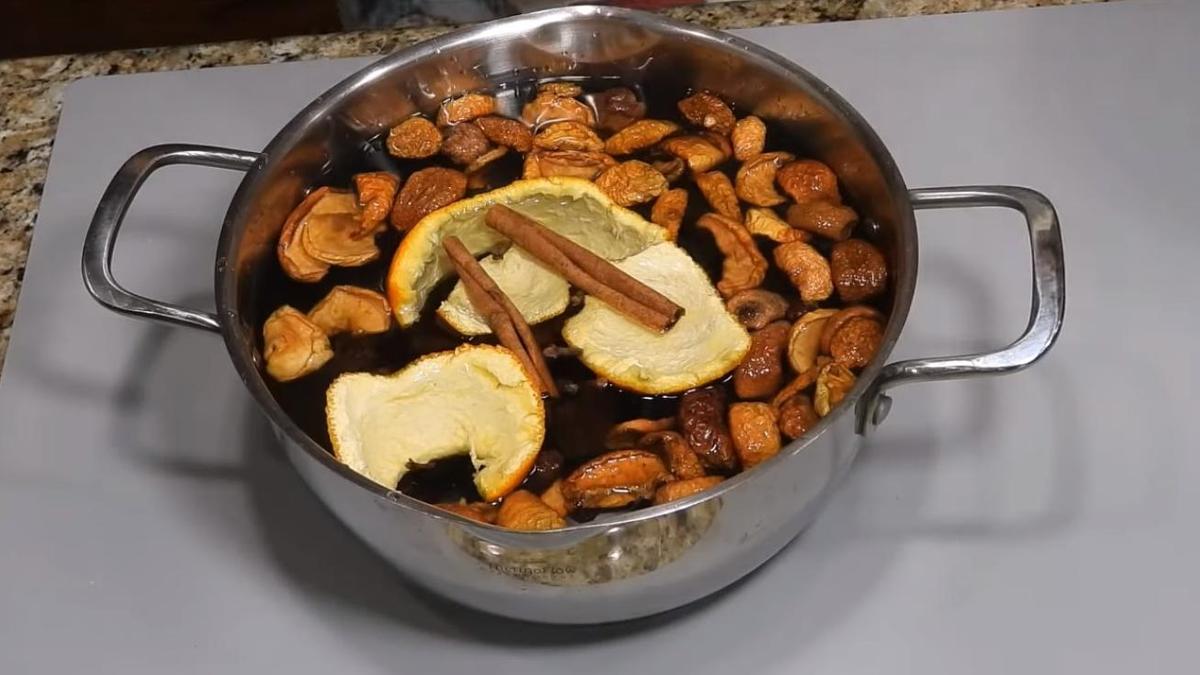 Подготовьте компот к варке