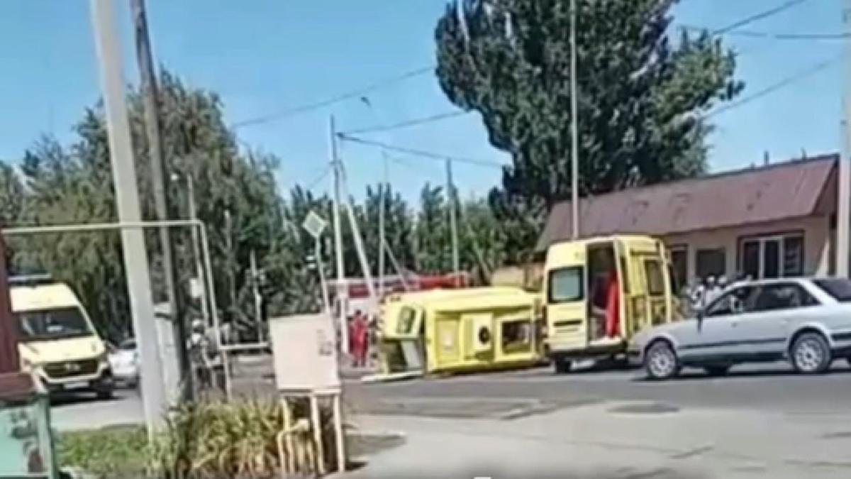 Скорая помощь попала в ДТП в Талдыкоргане