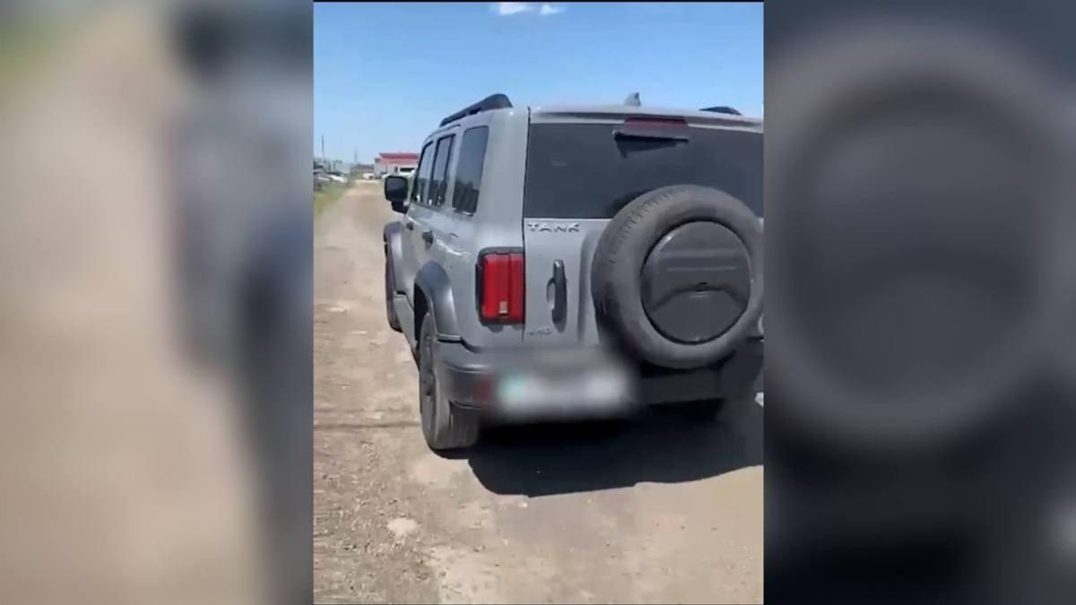 Автомобиль TANK Автомобиль TANK