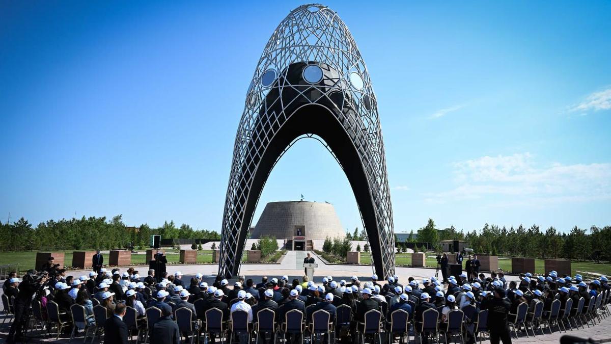 Касым-Жомарт Токаев выступил на мероприятии в комплексе "АЛЖИР" Касым-Жомарт Токаев выступил на мероприятии в комплексе "АЛЖИР"