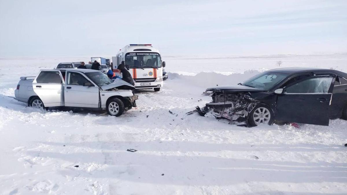 Автомобили попали в аварию