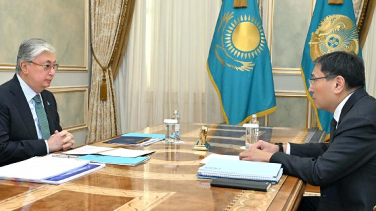 Қасым-Жомарт Тоқаев пен Ерболат Досаев Қасым-Жомарт Тоқаев пен Ерболат Досаев