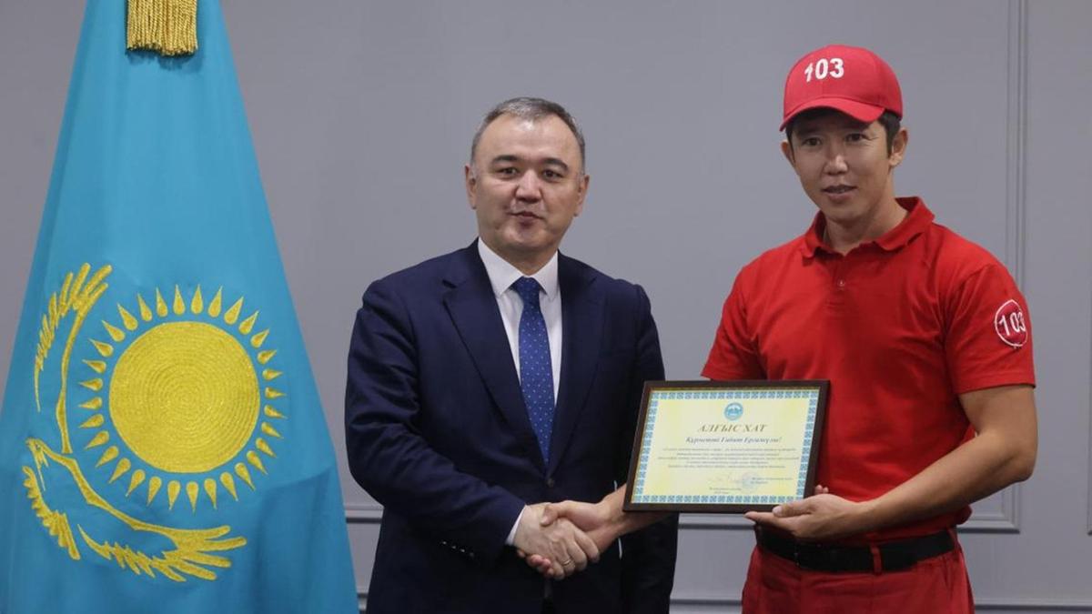 Марлен Көлбаев пен фельдшер Ғабит Ерғажға