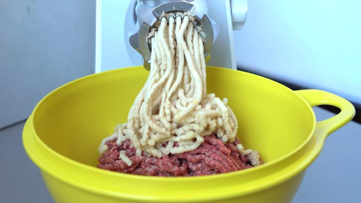 Измельчите продукты