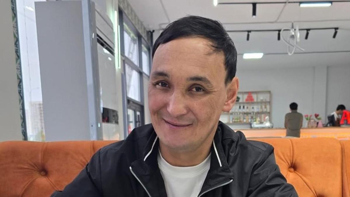 Казахстанский блогер Мурат Абдилд Казахстанский блогер Мурат Абдилд