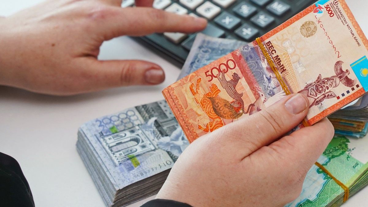 Деньги и калькулятор