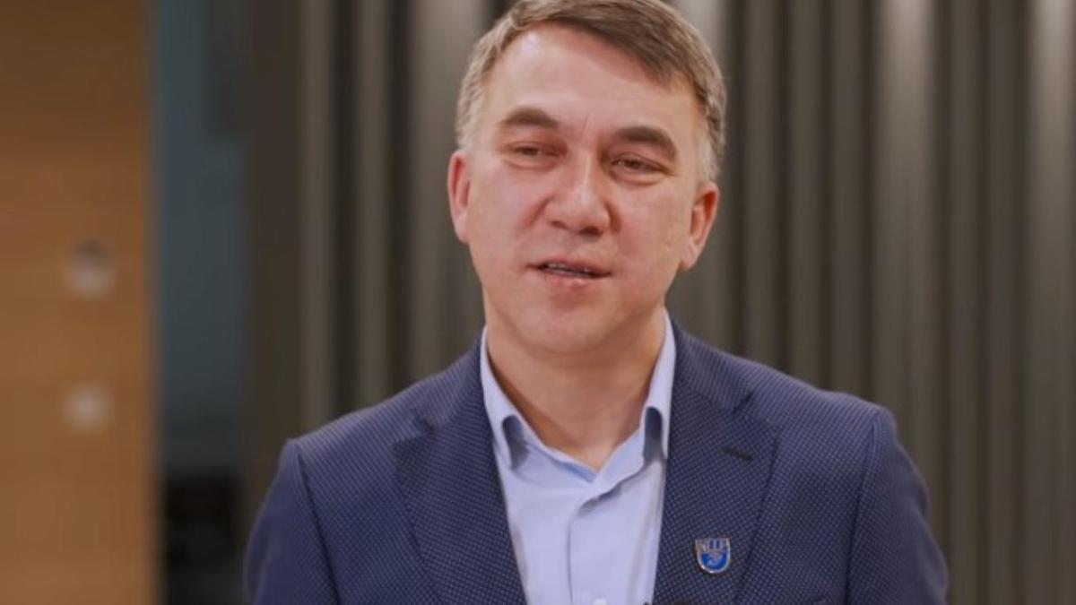 Есен Елеукен Есен Елеукен