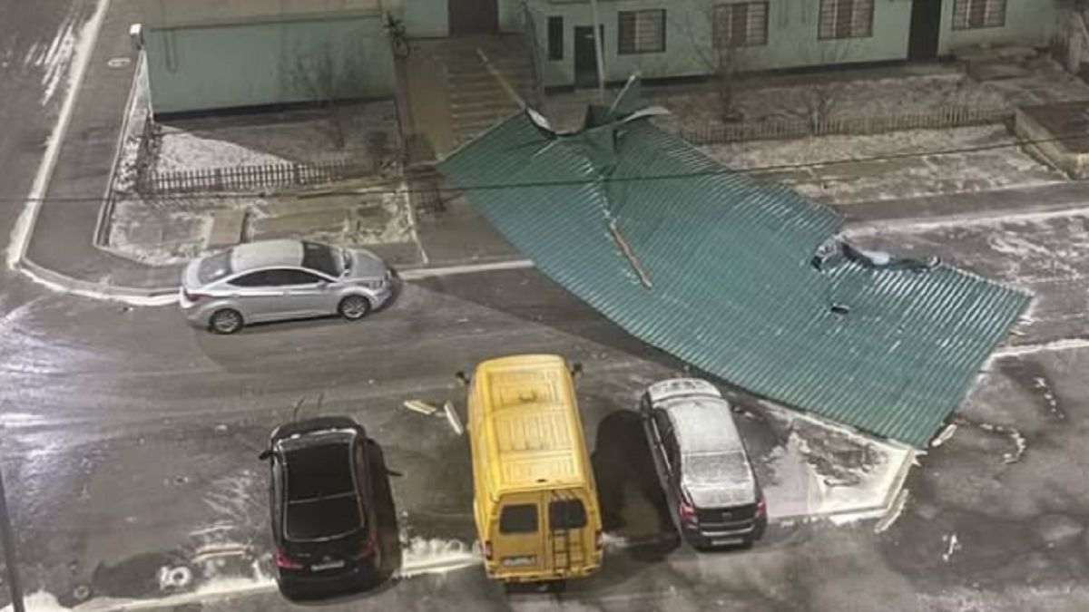 Кровлю сорвало ветром