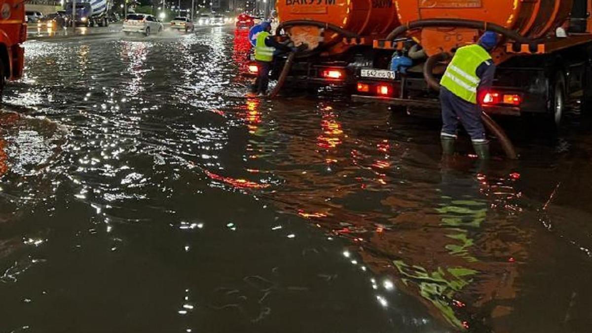 Последствия ливня в Астане